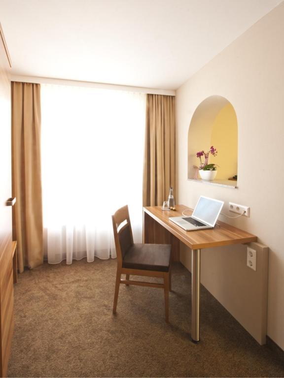 Hotel Sielminger Hof Filderstadt Buitenkant foto
